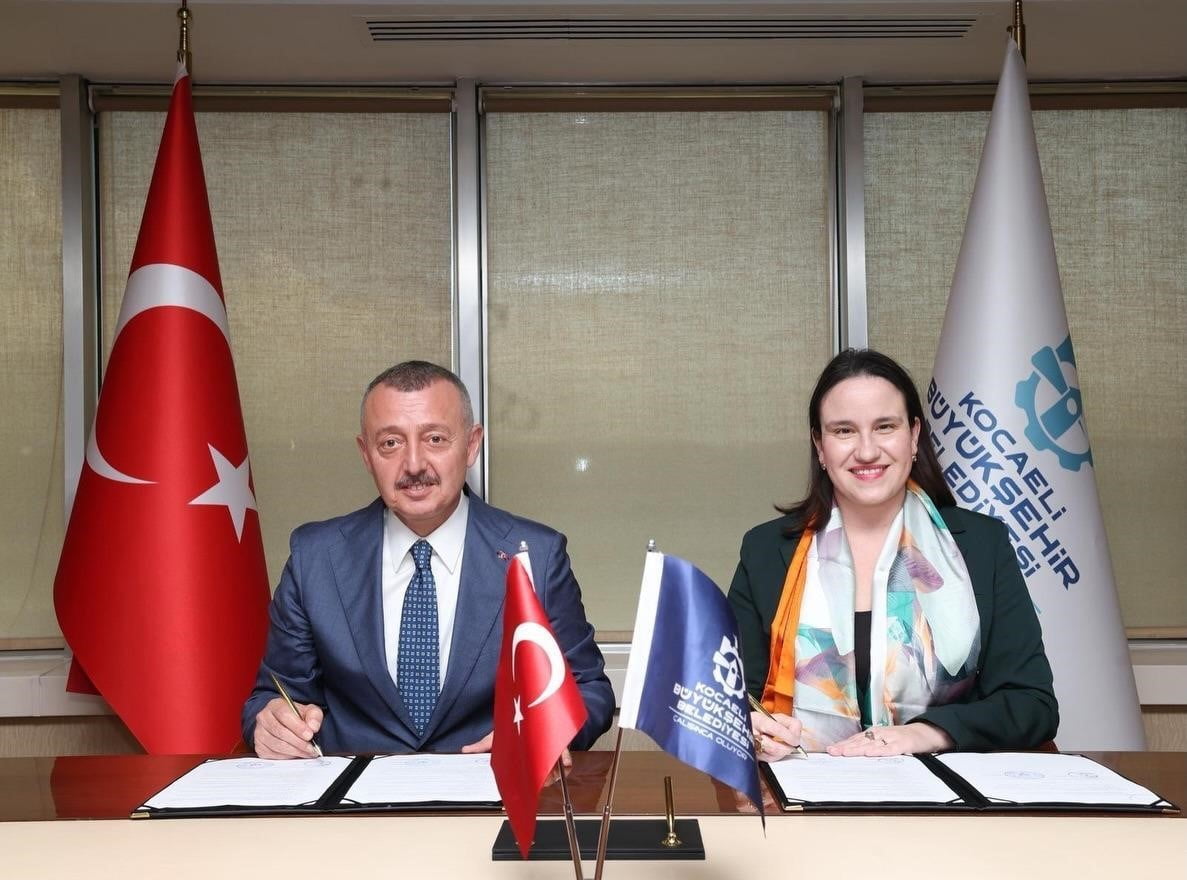 KOCAELİ BÜYÜKŞEHİR BELEDİYESİ İLE BOSNA HERSEK'İN NOVO SARAJEVO BELEDİYESİ ARASINDA "KARDEŞ ŞEHİR...