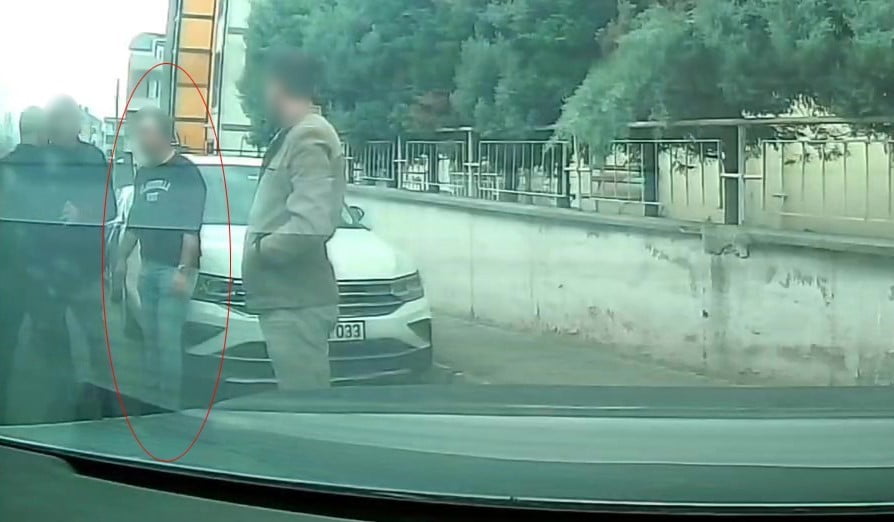 KOCAELİ’DE İLKOKUL ÖĞRENCİSİ KIZ ÇOCUKLARINI TAKİP EDEREK MÜSTEHCEN DAVRANIŞLARDA BULUNDUĞU VE...