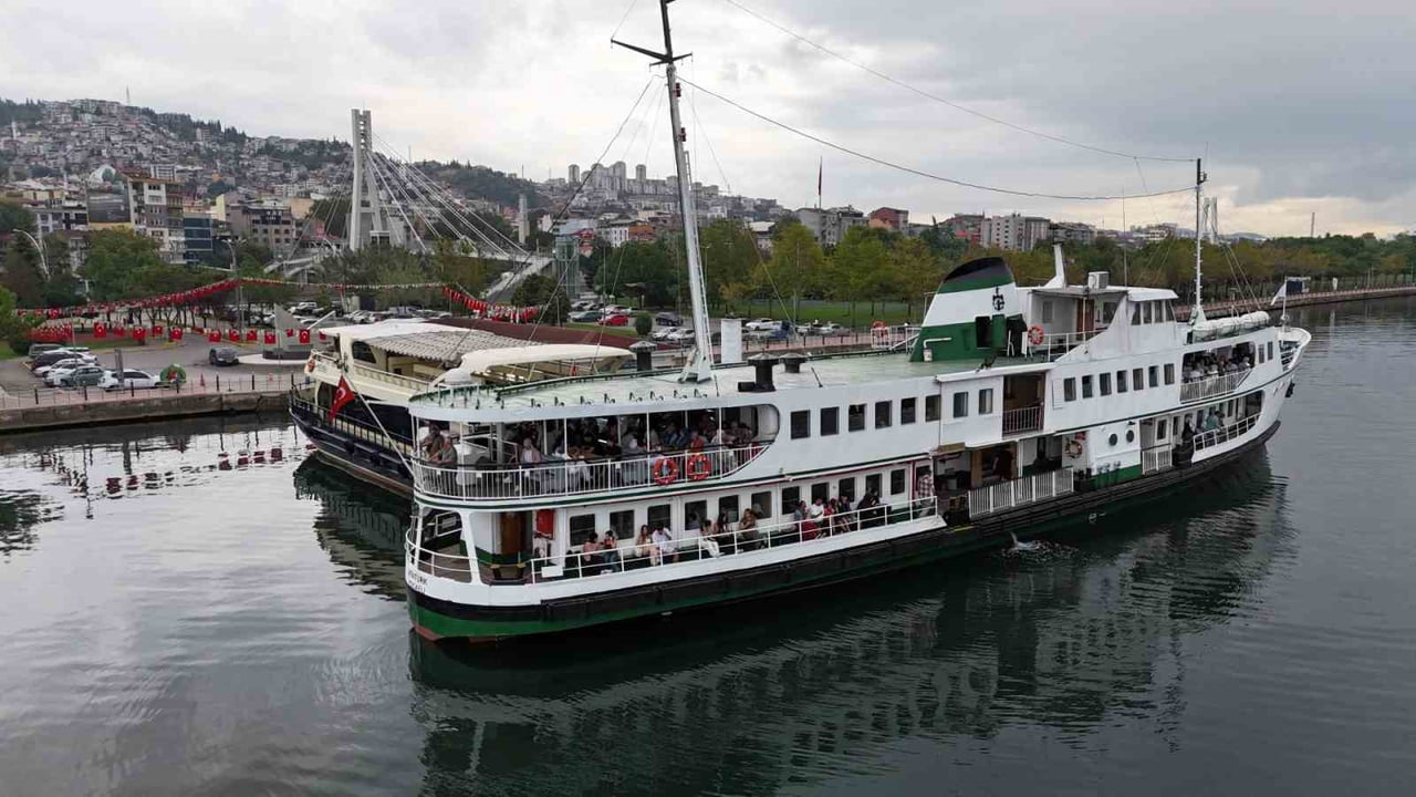 KOCAELİ’DE YAZ SEZONUYLA BİRLİKTE MEHTAP TURLARI VE BÜYÜKADA’YA YOLCULUK SEFERLERİ BAŞLIYOR....