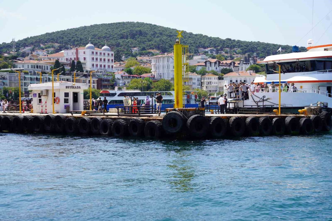 KOCAELİ’DE YAZ SEZONUYLA BİRLİKTE MEHTAP TURLARI VE BÜYÜKADA’YA YOLCULUK SEFERLERİ BAŞLIYOR....