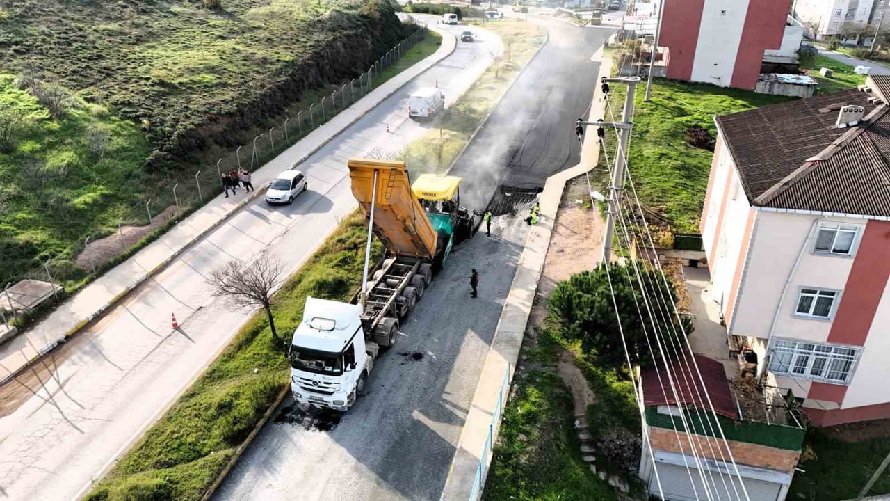 KOCAELİ GENELİNDE 56,5 KİLOMETRELİK BOZUK YOLDA SATHİ KAPLAMA İMALATI GERÇEKLEŞTİRİLECEK. 25...