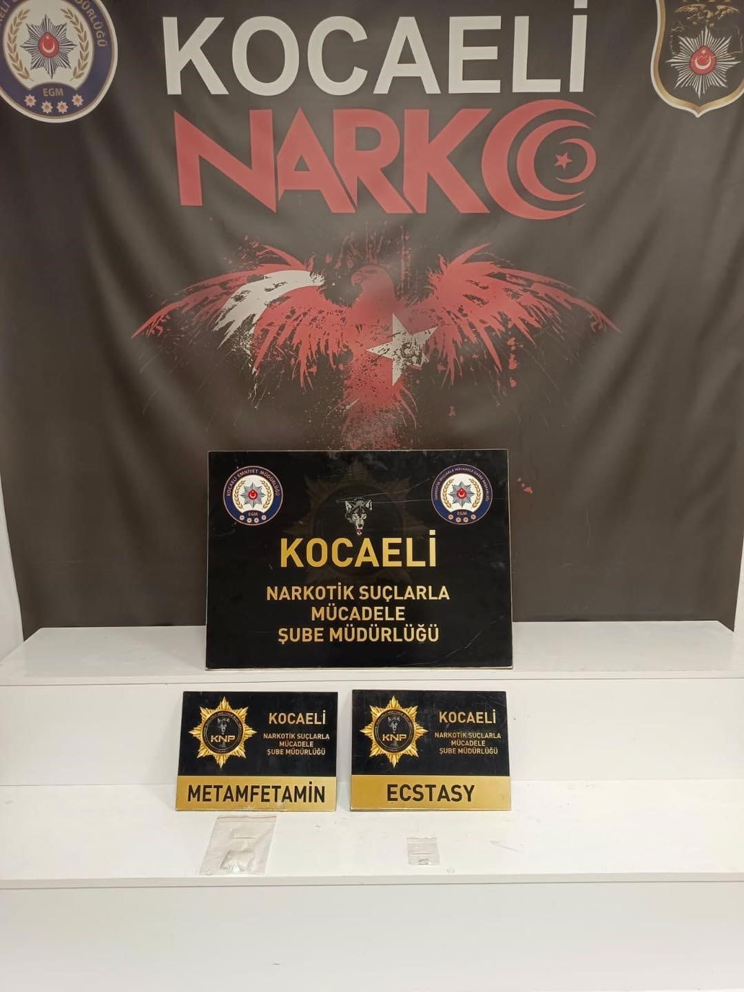 KOCAELİ GENELİNDE DÜZENLENEN UYUŞTURUCU OPERASYONLARINDA SENTETİK KANNABİNOİD, METAMFETAMİN VE...
