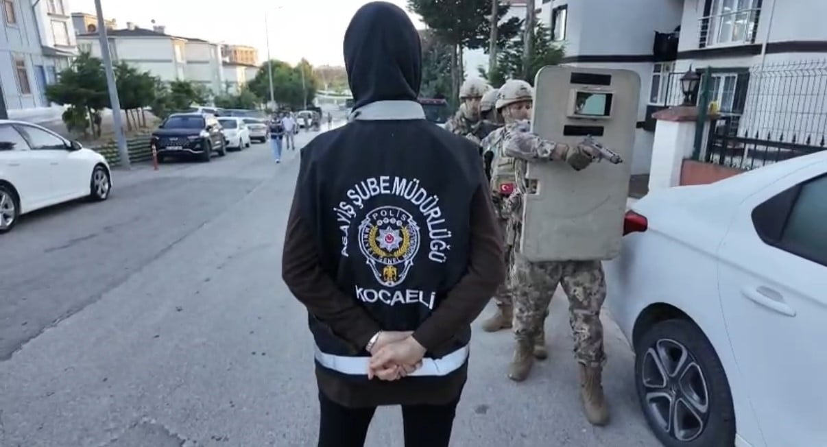 KOCAELİ MERKEZLİ 4 İLDE İNSAN TİCARETİ YAPMAK VE FUHŞA TEŞVİK SUÇLARINA YÖNELİK EŞ ZAMANLI...