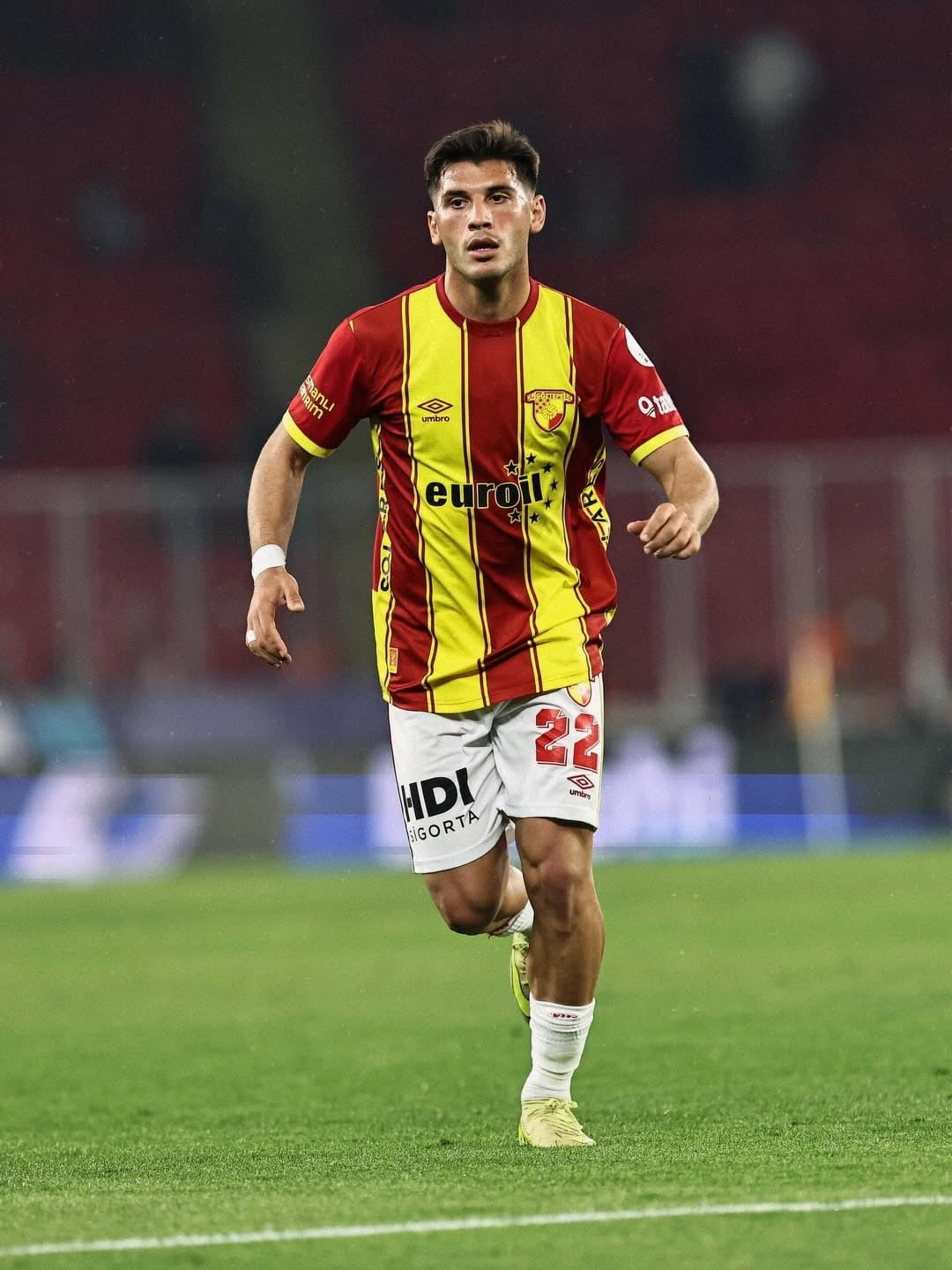 KOCAELİSPOR, GÖZTEPE FORMASI GİYEN 23 YAŞINDAKİ SAVUNMA OYUNCUSU UĞUR KAAN YILDIZ’I 2+1 YILLIĞINA...