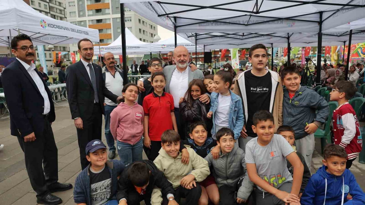 KOCASİNAN BELEDİYE BAŞKANI AHMET ÇOLAKBAYRAKDAR; 'VATANDAŞ SORUYOR BAŞKAN CEVAPLIYOR' PROGRAMININ...