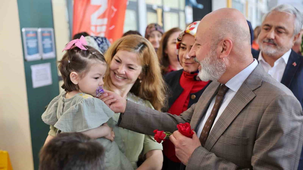 KOCASİNAN BELEDİYESİ İLE KOCASİNAN HALK EĞİTİMİ MERKEZİ İŞ BİRLİĞİNDE AÇILAN KURSLARIN ‘HAYAT BOYU...