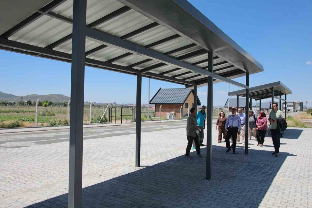 KOCASİNAN BELEDİYESİ’NİN 2023 YILINDA ŞEHRİN MERKEZİNDE HAYATA GEÇİRDİĞİ, KADINLARIN EMEK VERDİĞİ...