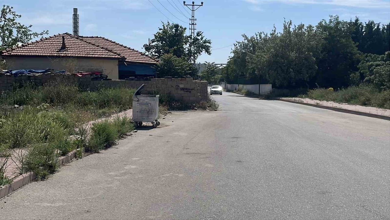KONYA'DA BOŞANMA AŞAMASINDAKİ KOCASI TARAFINDAN TABANCAYLA VURULARAK AĞIR YARALANAN KADININ TEDAVİ...
