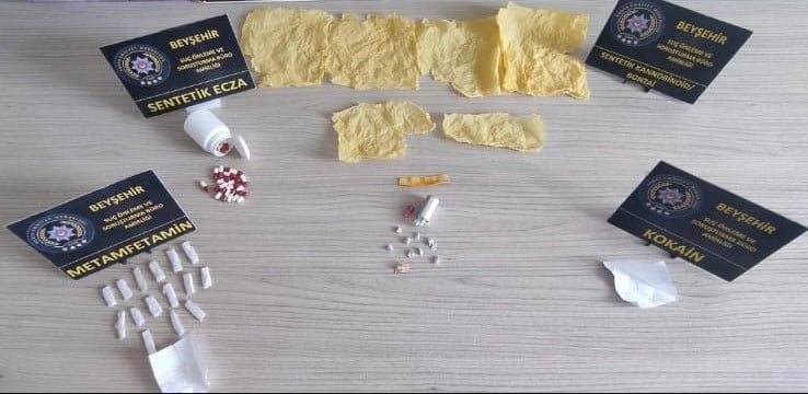 KONYA'NIN BEYŞEHİR İLÇESİNDE UYUŞTURUCU MADDE SATICILARI VE KULLANICILARINA YÖNELİK DÜZENLENEN...