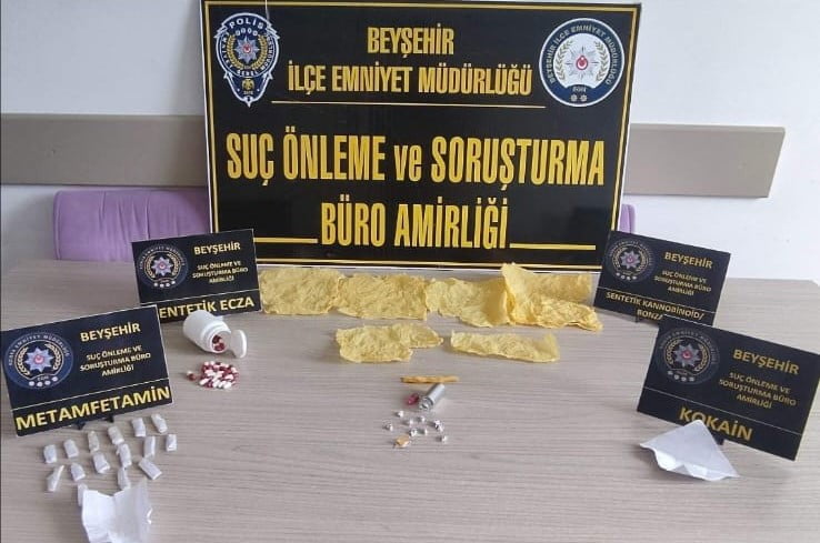 KONYA'NIN BEYŞEHİR İLÇESİNDE UYUŞTURUCU MADDE SATICILARI VE KULLANICILARINA YÖNELİK DÜZENLENEN...