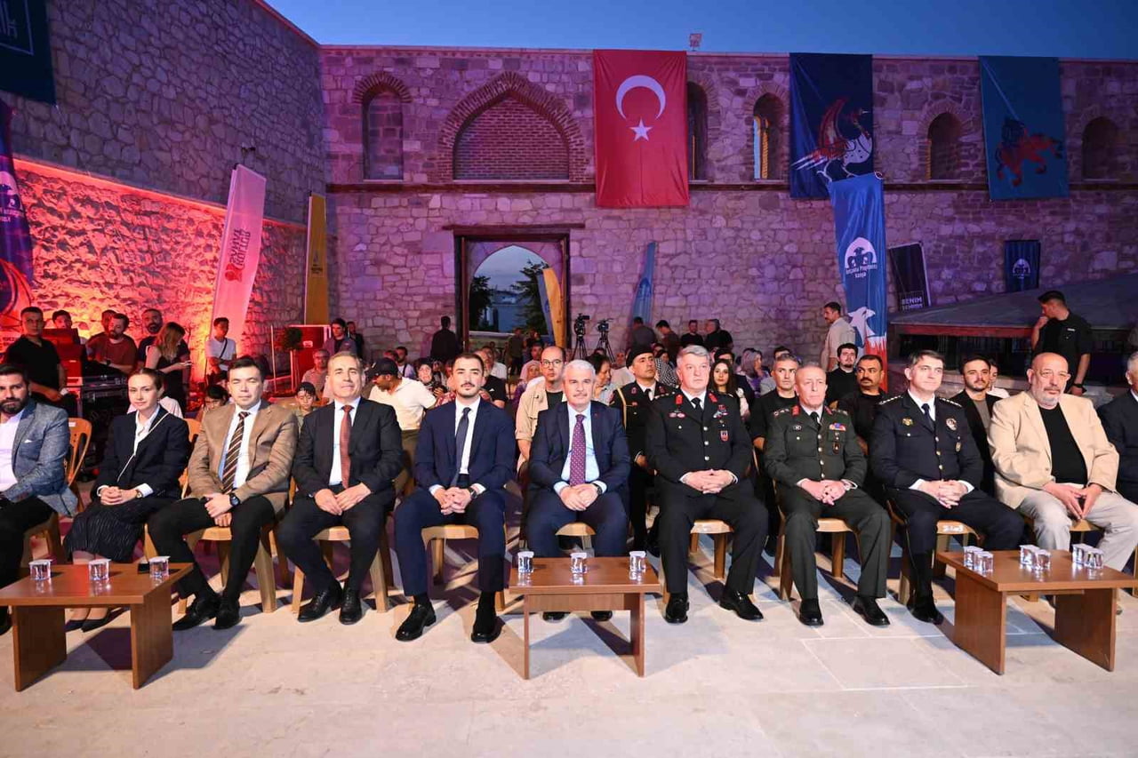 KONYA BÜYÜKŞEHİR BELEDİYESİ TARAFINDAN KONYA’NIN TÜRKİYE SELÇUKLU DEVLETİ’NE BAŞŞEHİR OLUŞUNUN...