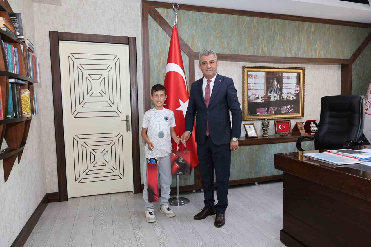 KONYA’DA DÜZENLENEN 8. TÜRKİYE AKIL VE ZEKÂ OYUNLARI TÜRKİYE FİNALLERİ’NDE, İLKOKUL KATEGORİSİNDE...