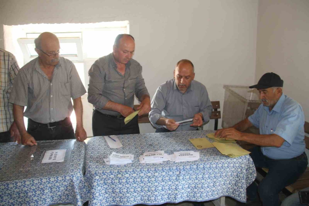 KONYA’NIN BEYŞEHİR, KULU VE SELÇUKLU İLÇESİNDE YAPILAN MUHTARLIK SEÇİMLERİNİN ARDINDAN YENİ...