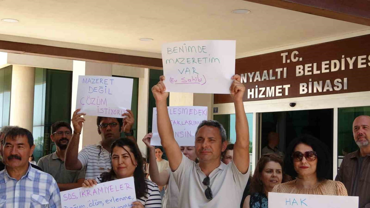 KONYAALTI BELEDİYESİNE BAĞLI TÜM BEL-SEN BÜNYESİNDE ÇALIŞAN 227 İŞÇİ, 2,5 YILDIR ÖDENMEYEN VE...