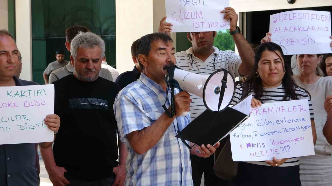 KONYAALTI BELEDİYESİNE BAĞLI TÜM BEL-SEN BÜNYESİNDE ÇALIŞAN 227 İŞÇİ, 2,5 YILDIR ÖDENMEYEN VE...