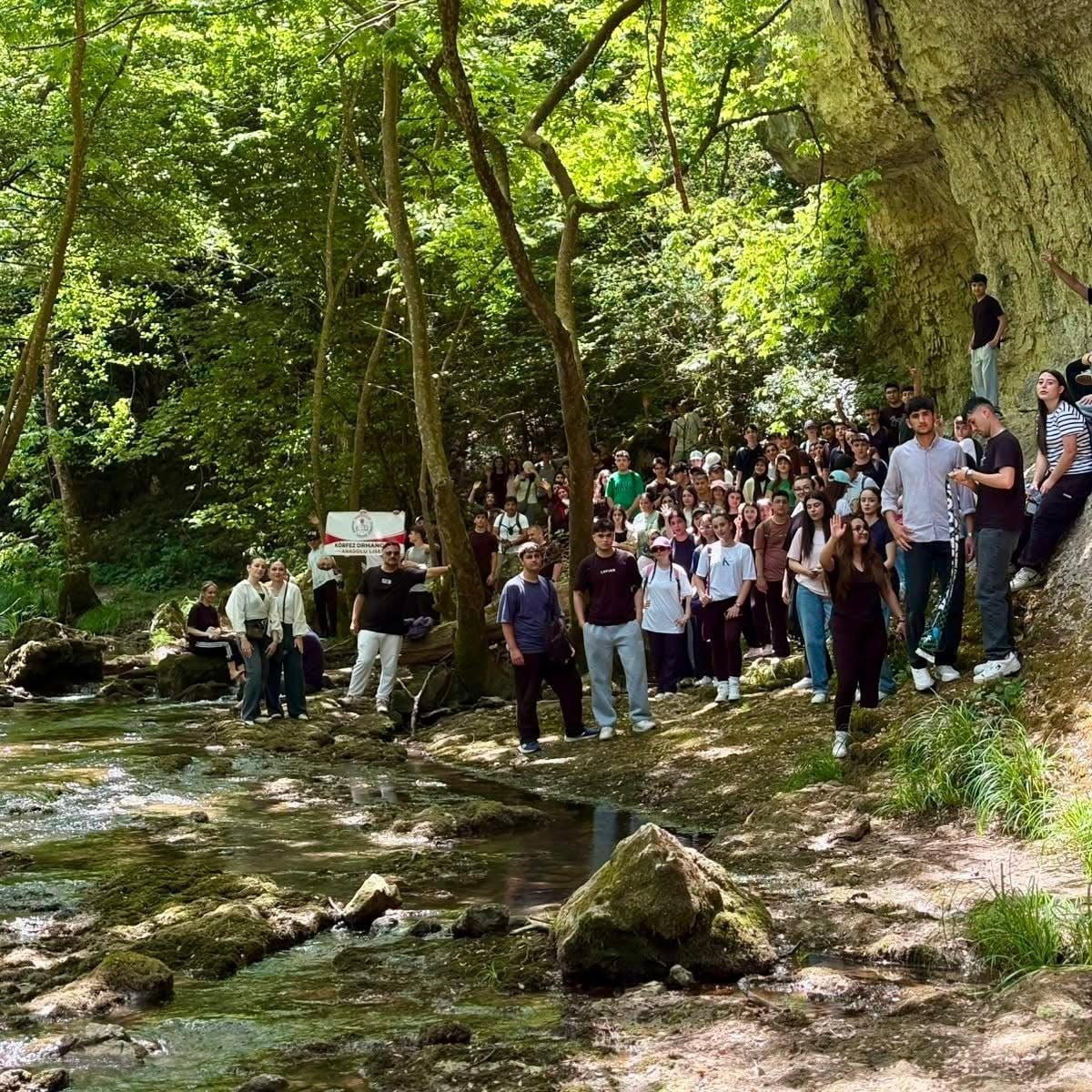 KÖRFEZ'DE GENÇLERE DOĞA SEVGİSİNİ AŞILAMAK VE SAĞLIKLI YAŞAMI DESTEKLEMEK AMACIYLA DÜZENLENEN...