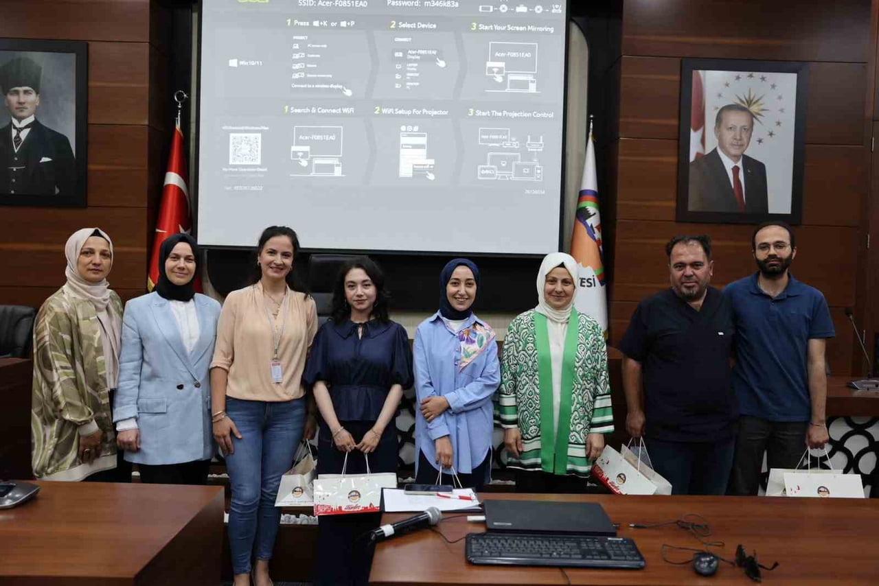 KÖRFEZ BELEDİYESİ VE İLÇE SAĞLIK MÜDÜRLÜĞÜ İŞ BİRLİĞİYLE, KADINLARIN SAĞLIK KONUSUNDA...
