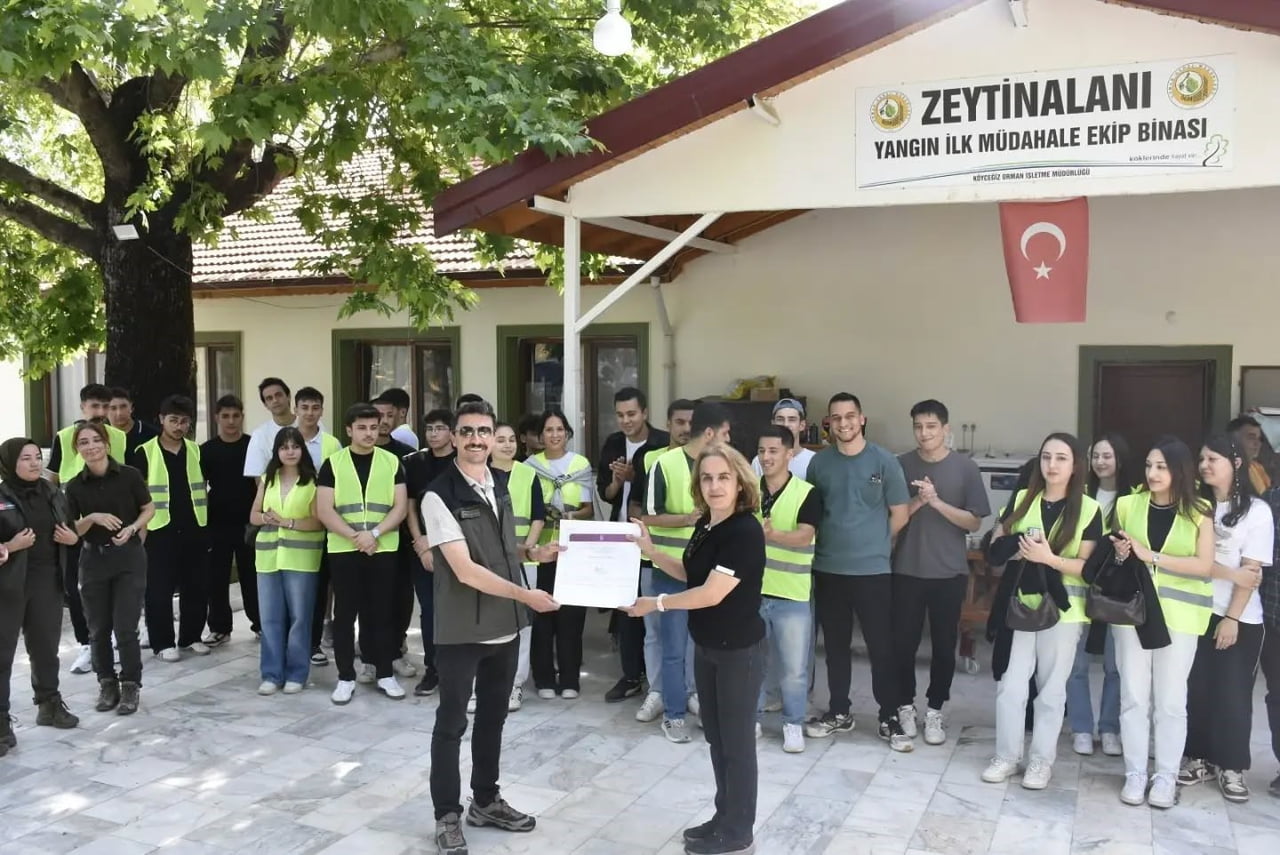 KÖYCEĞİZ’DE YÜKSEKOKUL ÖĞRENCİLERİ SAHADA UYGULAMA YAPTI