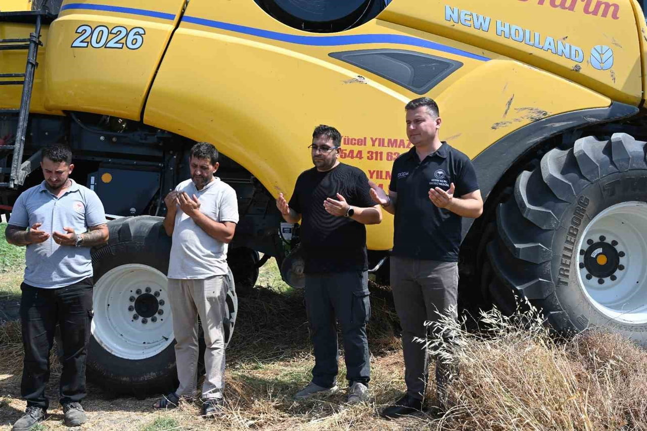 KOYUNCULUK ARAŞTIRMA ENSTİTÜSÜ'NDE HASAT BEREKETİ