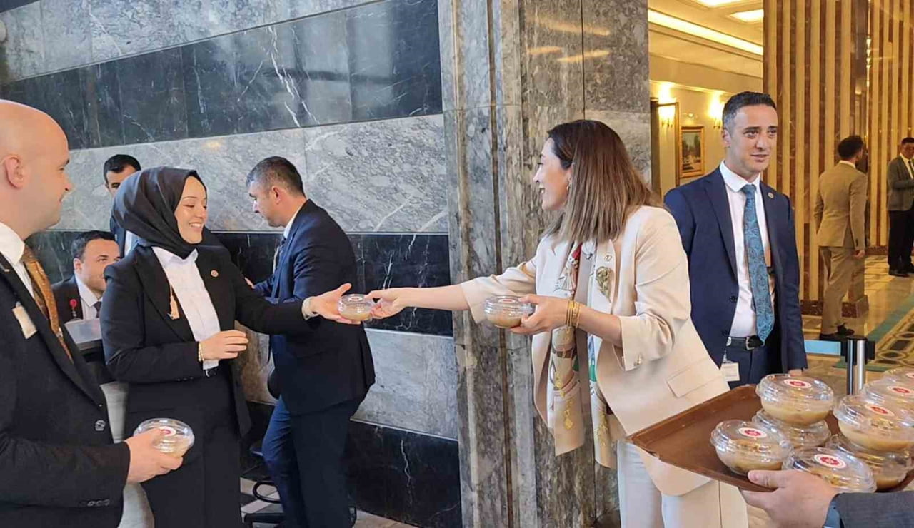 KÜLTÜR VE TURİZM BAKANLIĞI’NA BAĞLI ALEVİ-BEKTAŞİ KÜLTÜR VE CEMEVİ BAŞKANI ESMA ERSİN, MUHARREM...