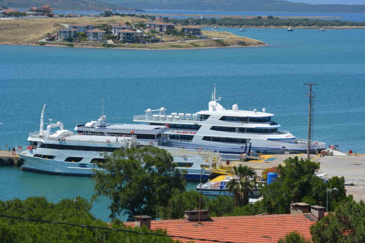KURBAN BAYRAMI, AYVALIK-MİDİLLİ HATTINDA TURİZMCİLERİN YÜZÜNÜ GÜLDÜRDÜ