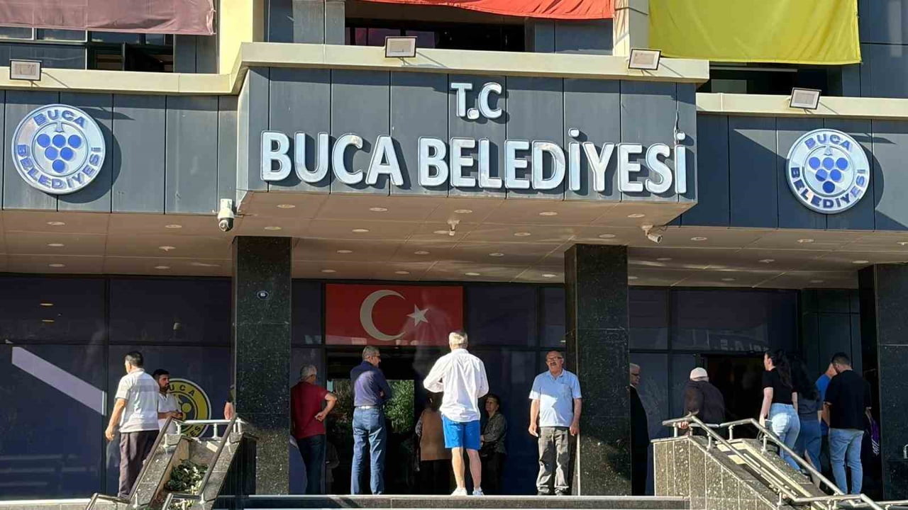KURULAN HİYERARŞİK SUÇ ÖRGÜTÜ YAPILANMASI KAPSAMINDA 'RÜŞVET' VE 'ZİMMET' İDDİALARIYLA HAKİM...