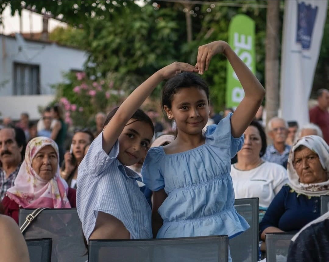 KUŞADASI BELEDİYESİ’NİN DESTEKLERİYLE KİRAZLI MAHALLESİ’NDE DÜZENLENEN GELENEKSEL KİRAZ ŞENLİĞİ...