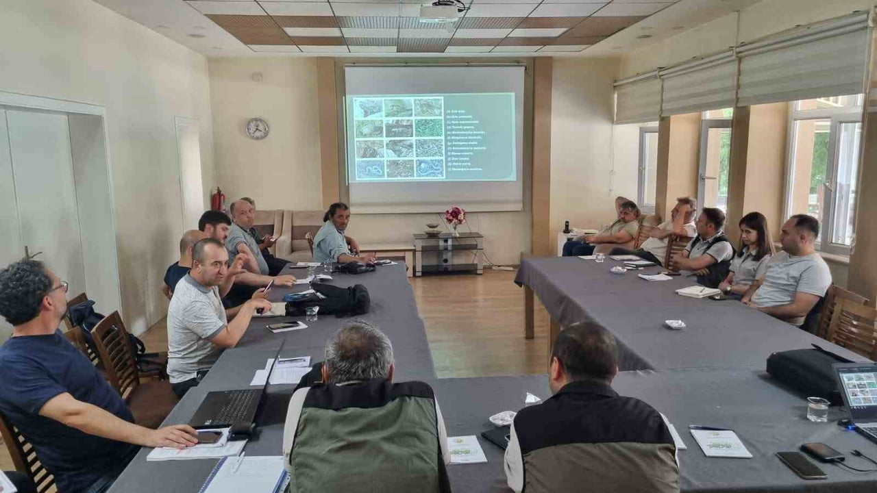 KÜTAHYA’DA BİYOLOJİK ÇEŞİTLİLİK PLANI VE EKOSİSTEM HİZMETLERİ RAPORLARINA YÖNELİK BAŞLANGIÇ...