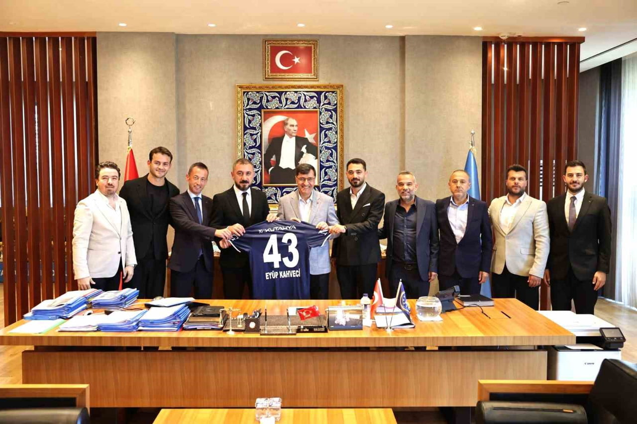KÜTAHYASPOR HEYETİ, VALİ MUSA IŞIN VE BELEDİYE BAŞKANI EYÜP KAHVECİ İLE GÖRÜŞTÜ