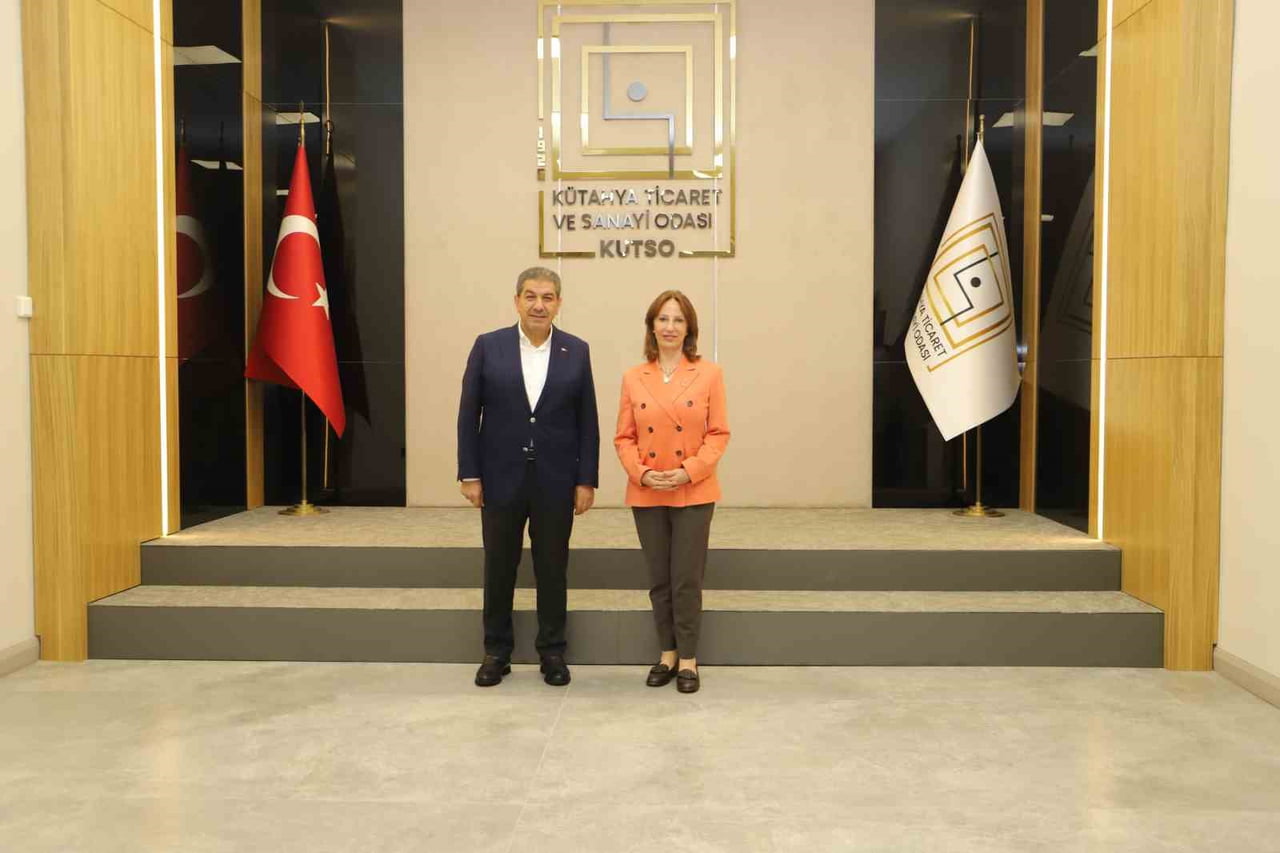 KUTSO’DAN YOĞUN TEMAS TRAFİĞİ: ZİYARETLER, KUTLAMALAR VE EĞİTİM İŞ BİRLİKLERİ