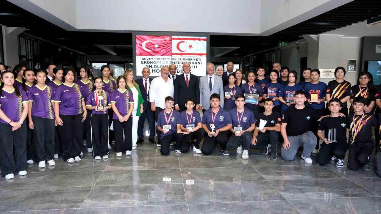 KUZEY KIBRIS TÜRK CUMHURİYETİ (KKTC) EKONOMİ VE ENERJİ BAKANI OLGUN AMCAOĞLU, MERSİN ORGANİZE...