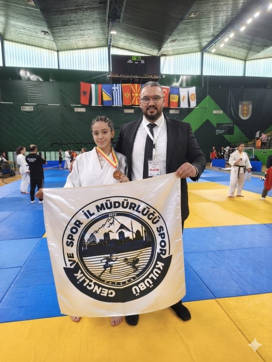 KUZEY MAKEDONYA’DA DÜZENLENEN U14 BALKAN JUDO ŞAMPİYONASI’NDA MİLLİ FORMAYLA MÜCADELE EDEN...