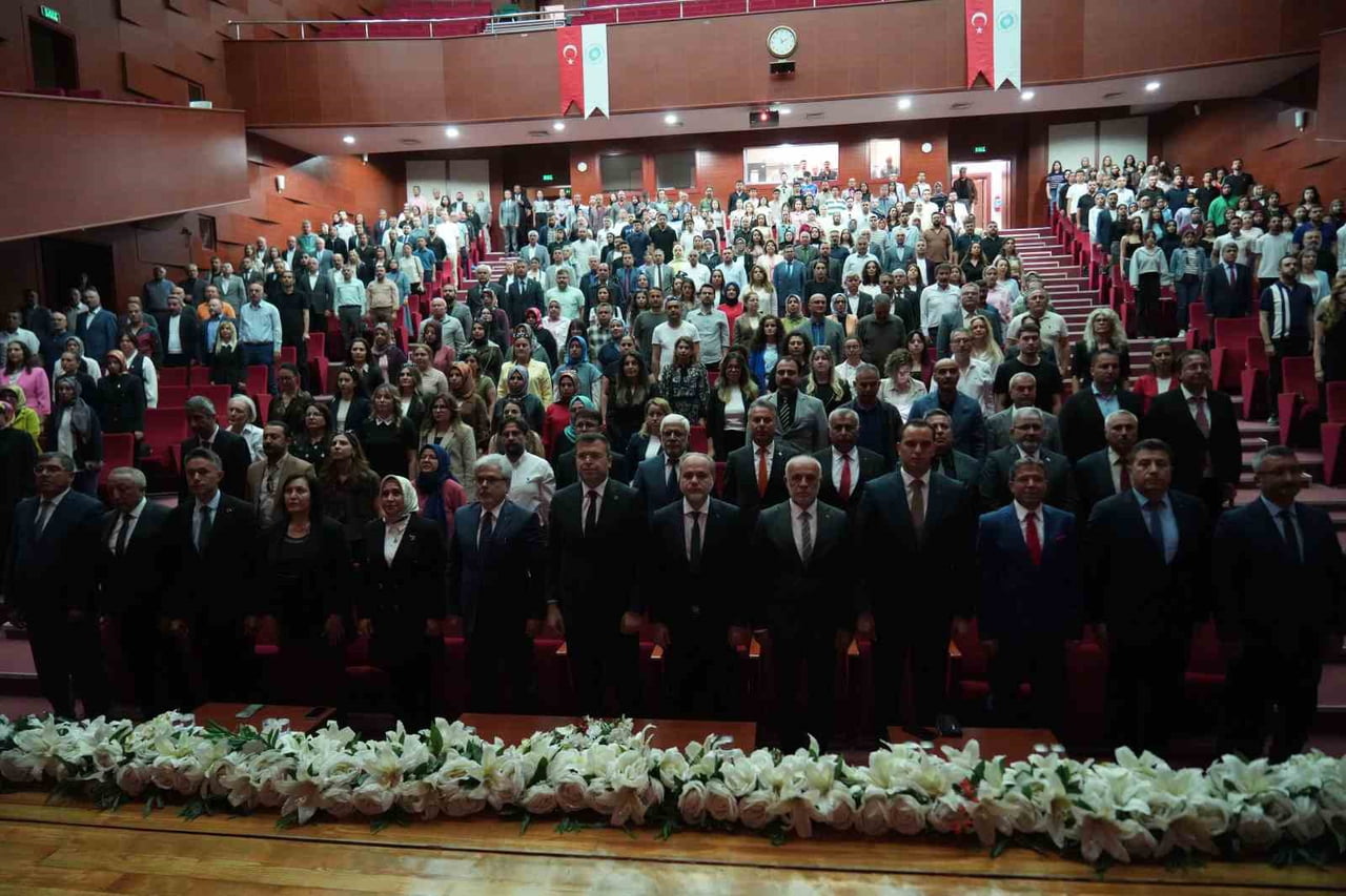 MAARİFİN KALBİNDE ÖĞRETMENLER VE EĞİTİM FAKÜLTESİ ÖĞRENCİLERİ BULUŞUYOR PROGRAMI...