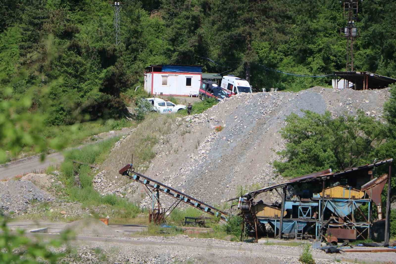 MADEN OCAĞINDA ÇALIŞMALAR SÜRÜYOR (ARŞİV)