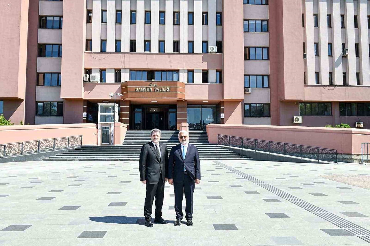 MAKİNE VE KİMYA ENDÜSTRİSİ A.Ş. (MKE) GENEL MÜDÜRÜ İLHAMİ KELEŞ, SAMSUN VALİSİ ORHAN TAVLI’YI...