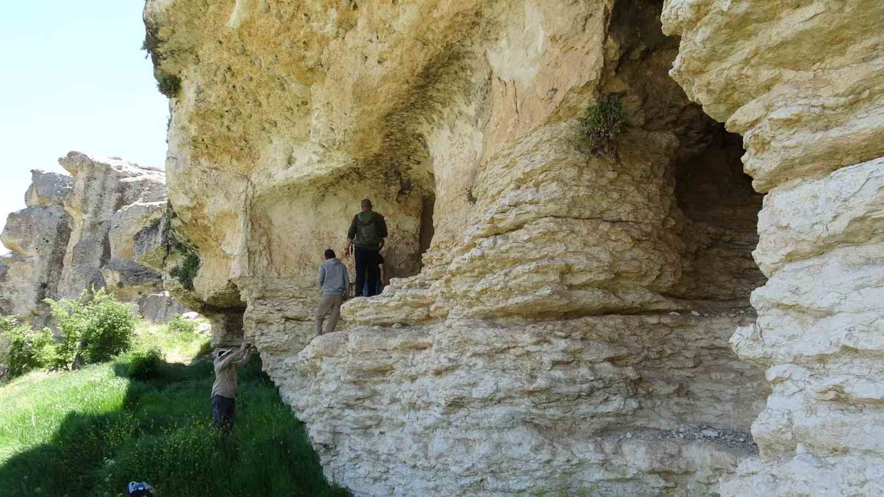 MALATYA'DA BULUNAN RESİMLİ MAĞARALAR BİLİMSEL KAYIT ALTINA ALINIYOR