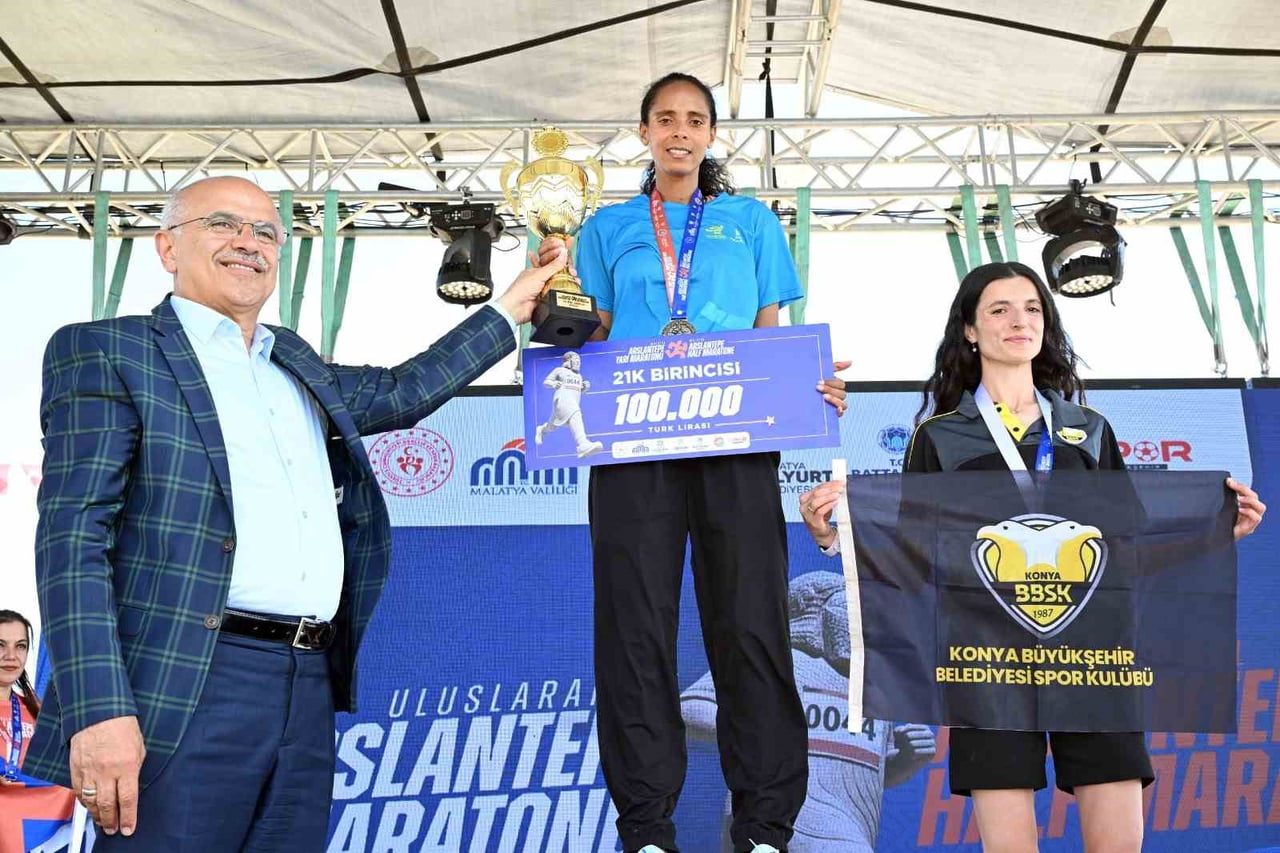 MALATYA'DA ULUSLARARASI MARATON COŞKUSU