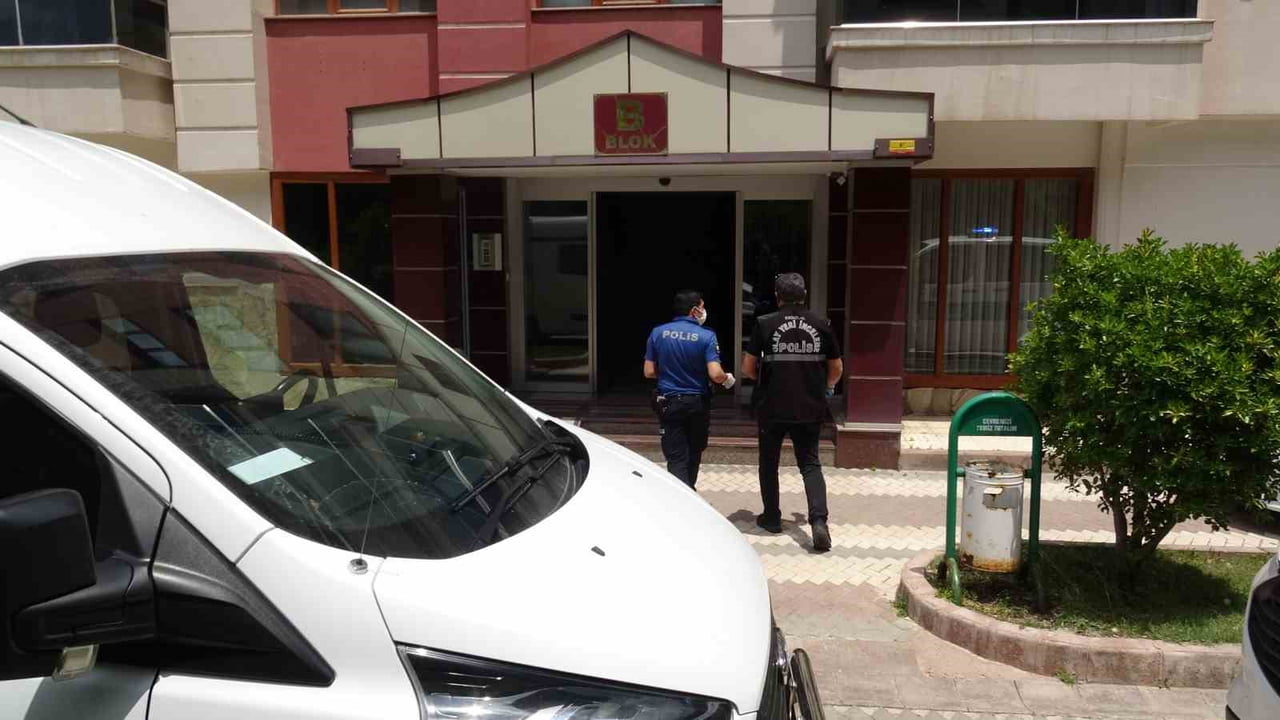 MALATYA'DA YALNIZ YAŞAYAN 75 YAŞINDAKİ ADAM, EVİNDE ÖLÜ BULUNDU.