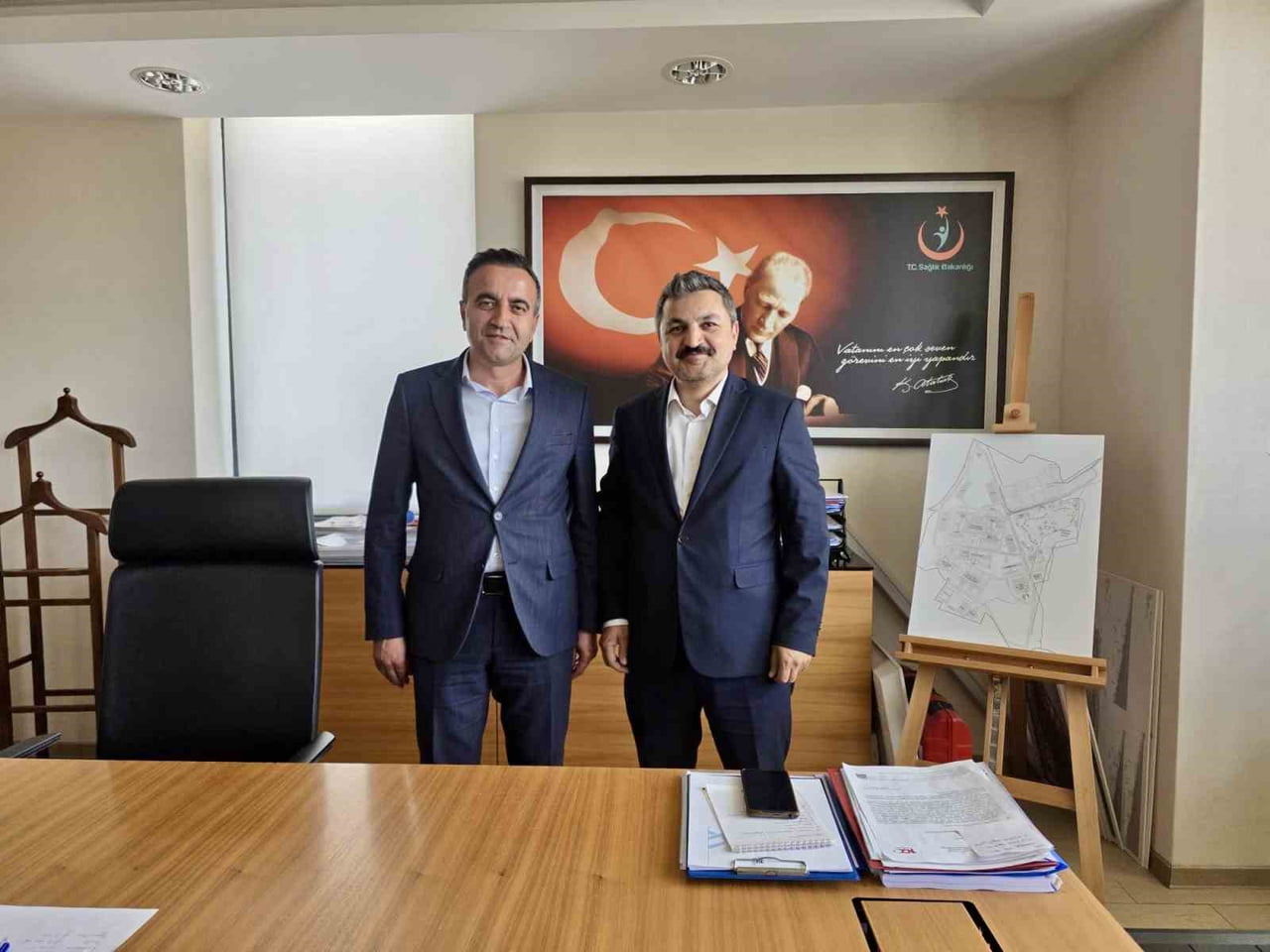 MALATYA'NIN AKÇADAĞ BELEDİYE BAŞKANI HASAN ULUTAŞ, SAĞLIK YATIRIMLARI GENEL MÜDÜR YARDIMCISI DR....