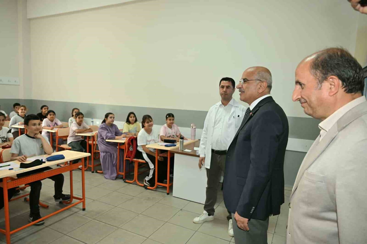 MALATYA BÜYÜKŞEHİR BELEDİYESİ EĞİTİMDE FIRSAT EŞİTLİĞİ SAĞLIYOR