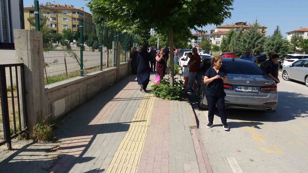 MALATYA’DA 10 BİN 109 ÖĞRENCİ LGS HEYECANI YAŞADI