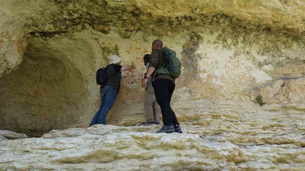 MALATYA’DA ANADOLU’NUN EN ESKİ RESİMLİ MAĞARASI BULUNDU