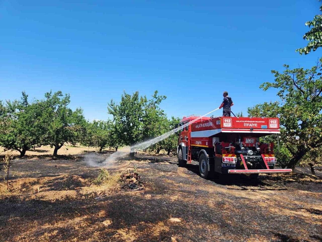 MALATYA’DA ÇOK NOKTADA BAHÇE VE ORMAN YANGINI