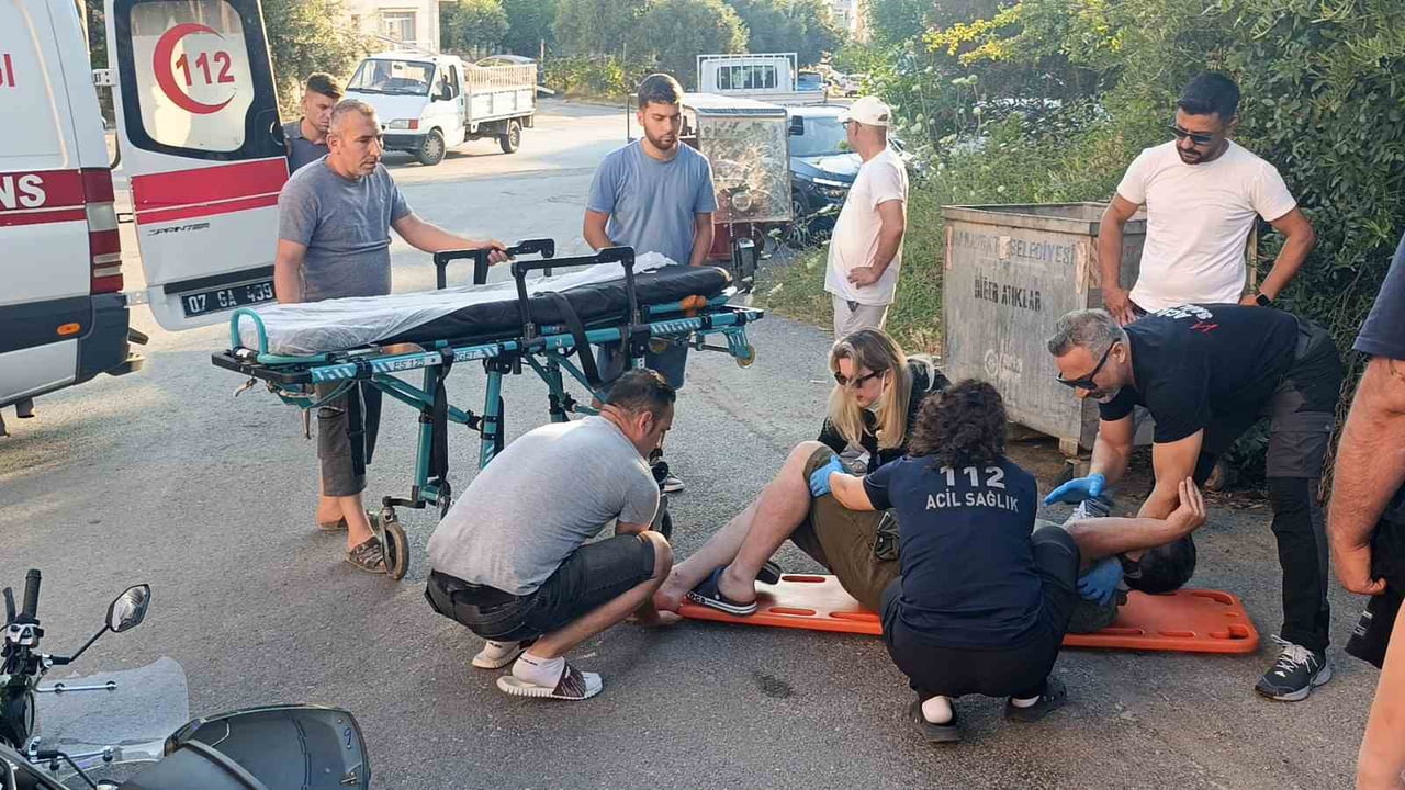 MANAVGAT İLÇESİNDE KONTROLDEN ÇIKARAK DEVRİLEN MOTOSİKLETİN SÜRÜCÜSÜ YARALANDI.