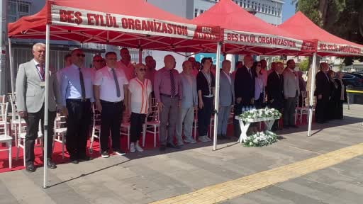 Manisa'da 7 bin 600 motifli Atatürk portresi sergiye damga vurdu