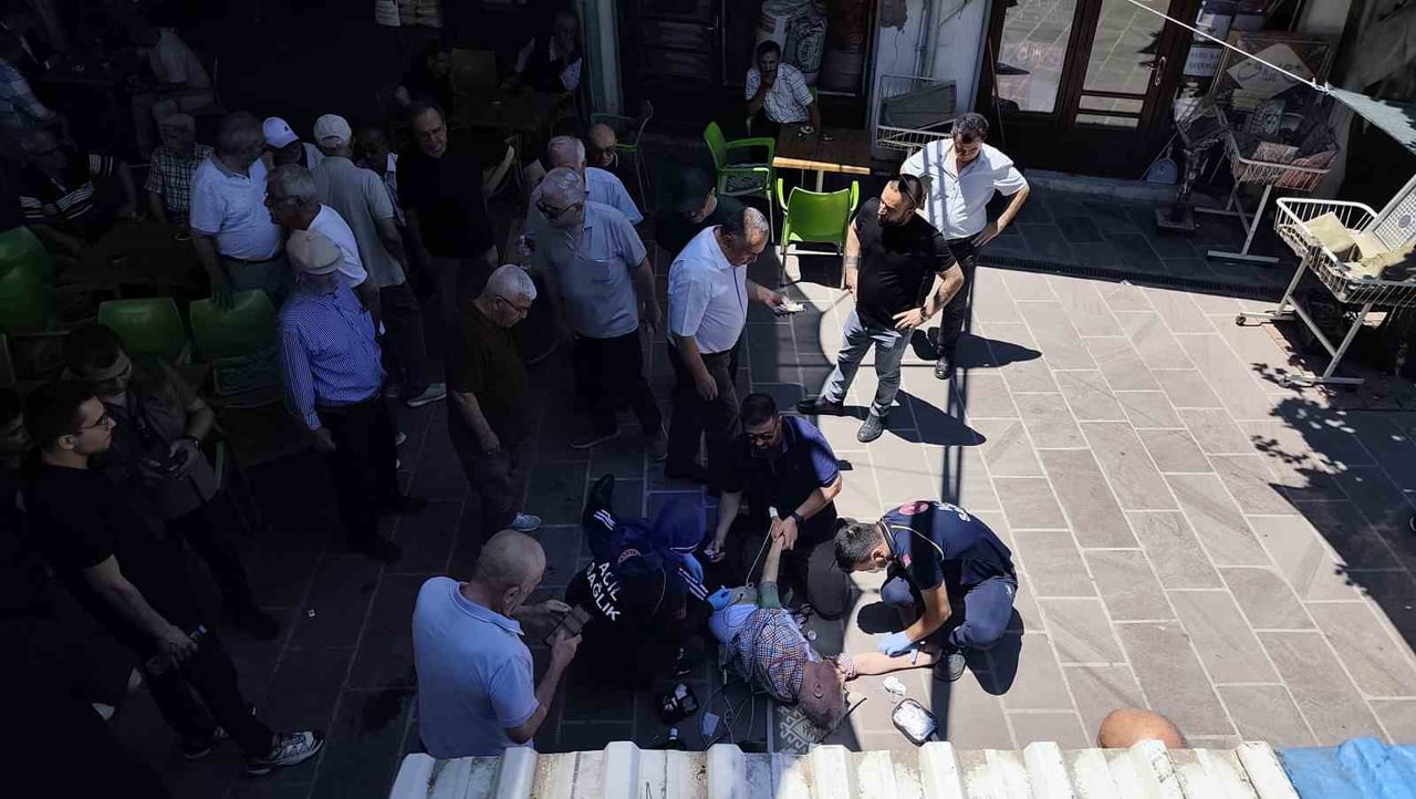 MANİSA'DA KALP KRİZİ SONUCU HAYATINI KAYBEDEN MANİSA İL MİLLİ EĞİTİMDEN EMEKLİ ŞUBE MÜDÜRÜ YAKUP...