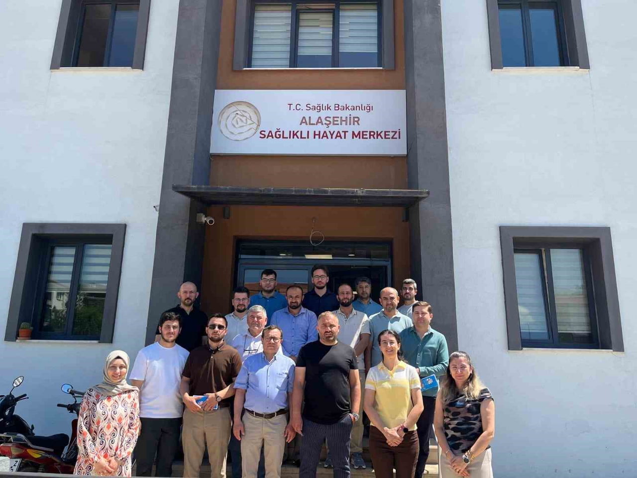 MANİSA'NIN ALAŞEHİR İLÇESİNDE İLÇE SAĞLIK MÜDÜRLÜĞÜ TARAFINDAN, SAĞLIKLI HAYAT MERKEZLERİNİN...