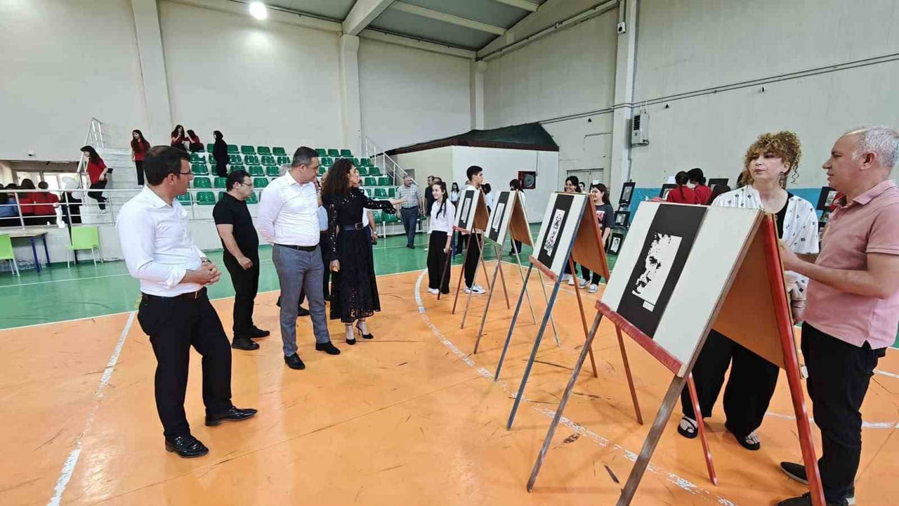 MANİSA'NIN SARIGÖL İLÇESİNDE HAYRİYE ERTÜRK ANADOLU LİSESİ ÖĞRENCİLERİNİN YIL BOYUNCA HAZIRLADIĞI...
