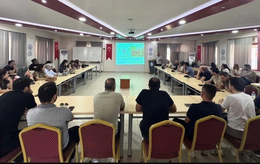MANİSA'NIN SOMA İLÇESİNDE ÖĞRETMENLERE YÖNELİK DÜZENLENEN ORMAN YANGINLARI FARKINDALIK...