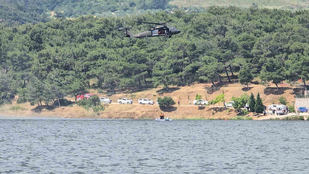 MANİSA'NIN SOMA İLÇESİNDEKİ SEVİŞLER BARAJI'NDA, JANDARMA VE AFAD EKİPLERİNİN KATILIMIYLA...